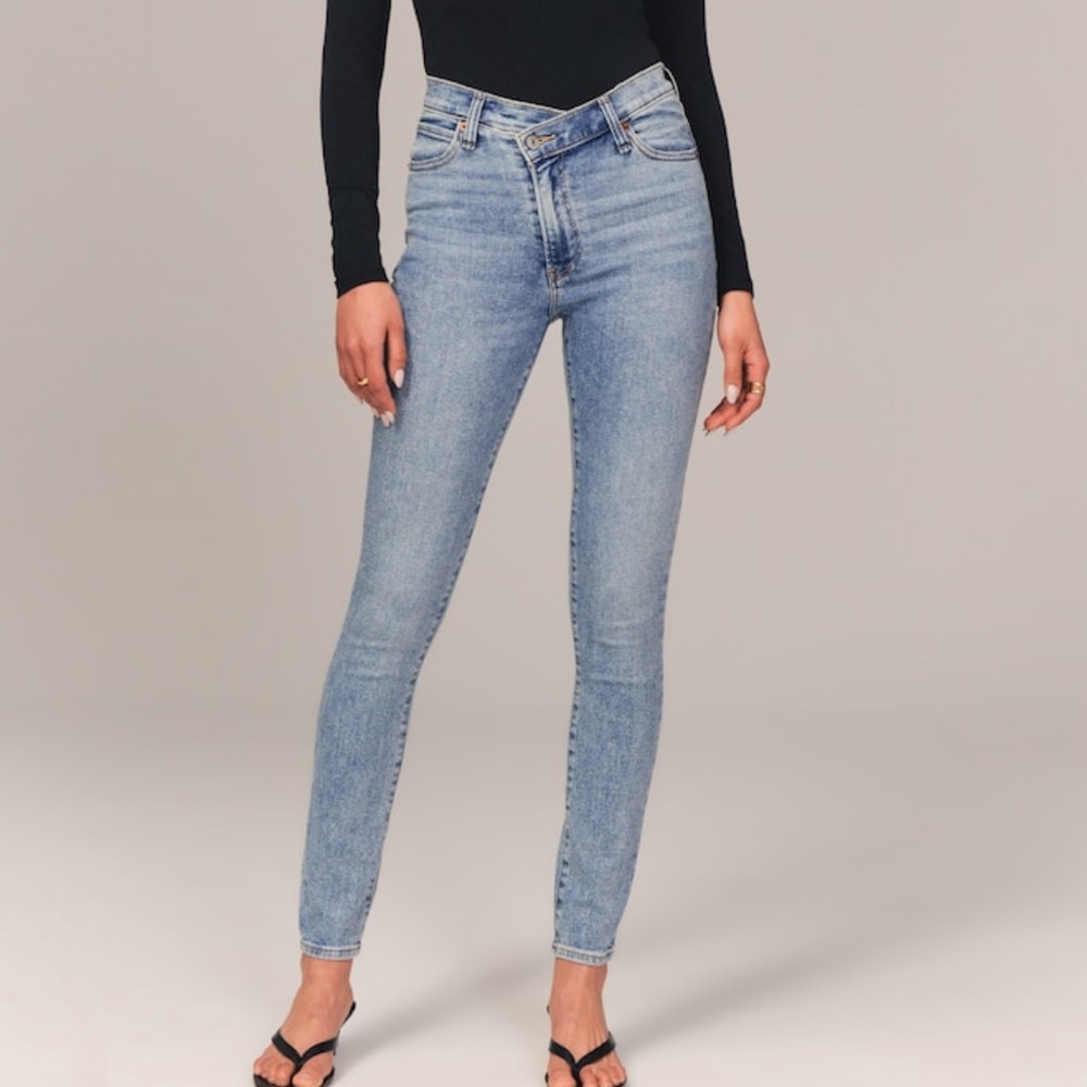 LONG Abercrombie Super Skinny Ankle High Rise Jean
